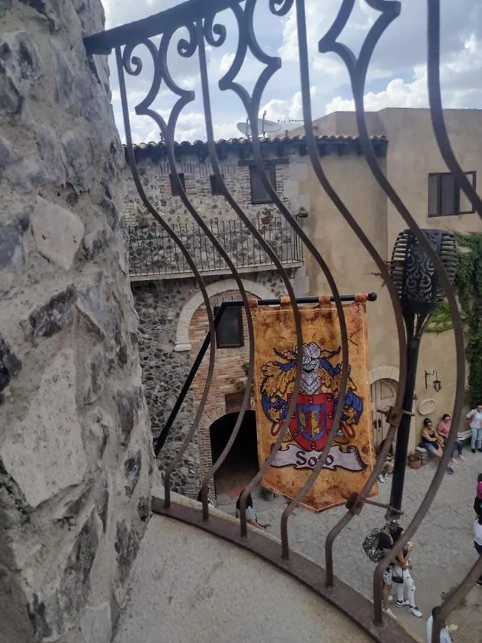 Loft Milan Valquirico Apartment Santeagueda
